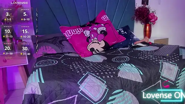 غرفة دردشة Ivyy_wish المباشرة