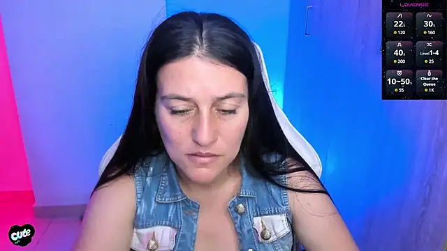 Chatroom en direct de Saskyaa
