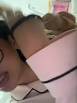 saliha_pinky_ Live Chatraum