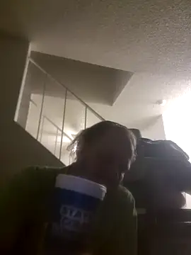 yourMasterisBored Live Chatrum