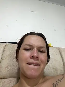 miacarrotn Live chat-huone