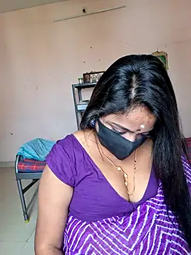 Živá chatovací místnost queendivya