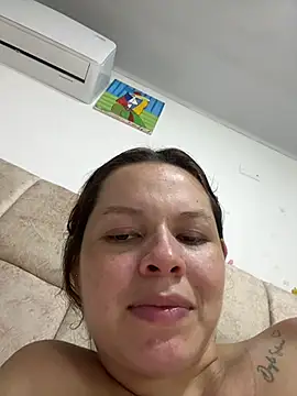 Živá chatovací místnost miacarrot