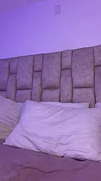 Sala de chat en directo de Nicolegh_