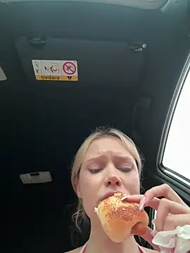 Girl-Mia's Live Sex Cam Show