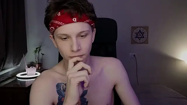 arlekincrop's Live Chat Room