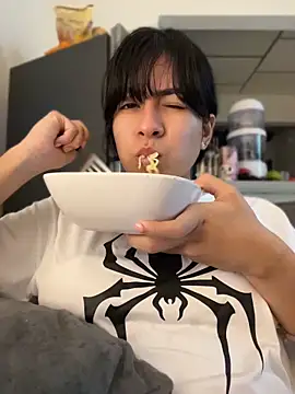 Chat soba uživo modela katty_lovelyy