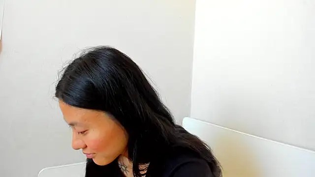 Chat ao vivo de LeyaHanami