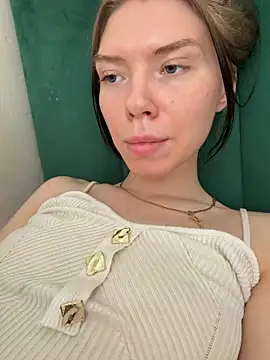 Pokój czatu na żywo – Lisaaa_Alisa
