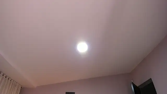 Emily__cleyn Live chat-huone