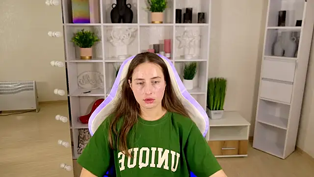Živá chatovací místnost NadinnL