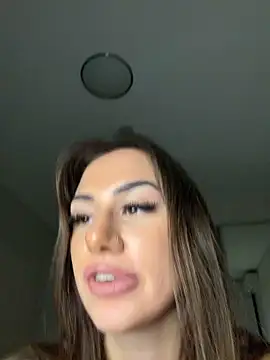 חדר צ'אט בשידור חי של BadGirlAbi