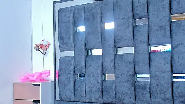 YUMEKO555's Live Chat Room