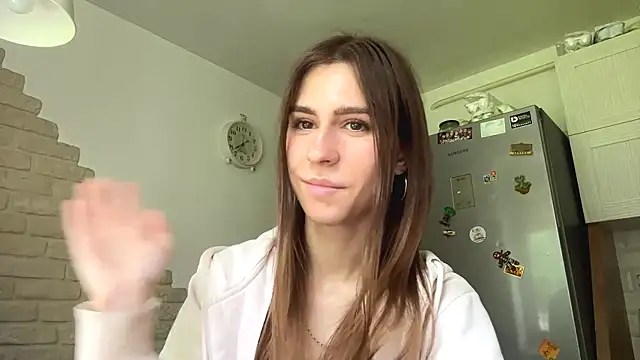 ZaraGuyette's Live Chat Room