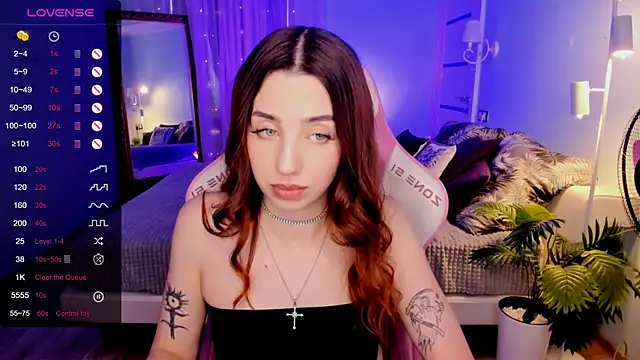 CharliGrace_'s Live Chat Room