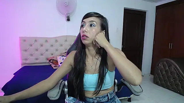 חדר צ'אט בשידור חי של sandra_petite19