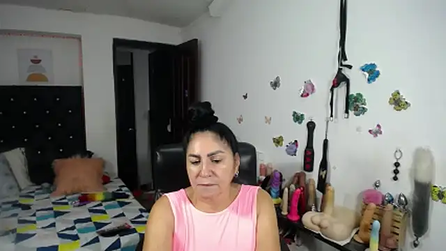 mature_bigboobs10 Live chatroom