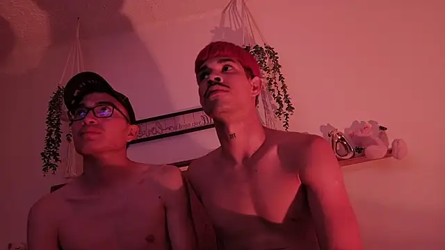 Show de cámara de sexo en directo de sneaky_finn