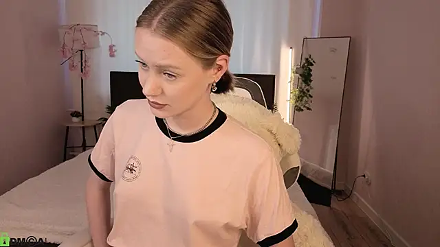 EvaHamilton Adlı Modelin Canlı Sohbet Odası