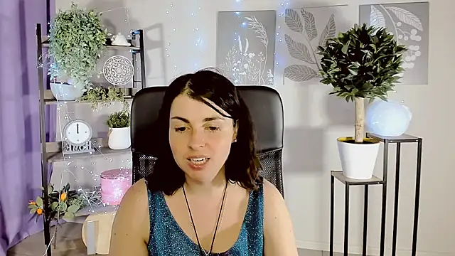 MartaEdams Adlı Modelin Canlı Sohbet Odası