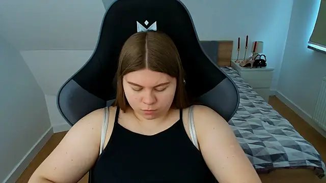 AbbyLuxee 现场聊天室