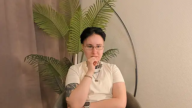 LeonOsbey – live chatrum