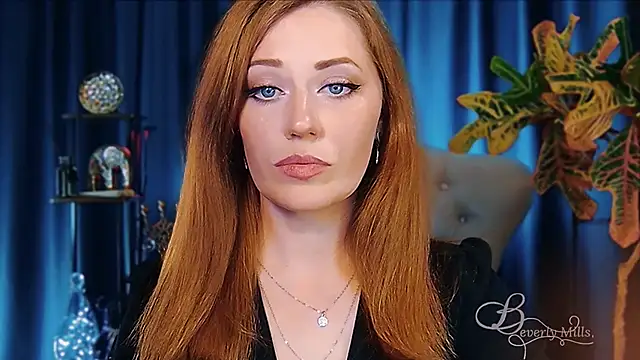 MissBeverlyMills' Live Chat Room