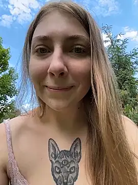 Chat soba uživo modela Sunny___Bunny