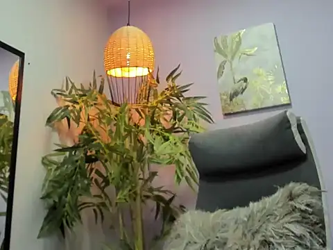 Chat soba uživo modela Ayne_soft_