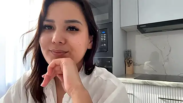 Chat soba uživo modela TanakoRin