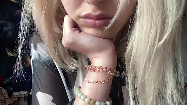 Nelly_Gilbert live-chat rom