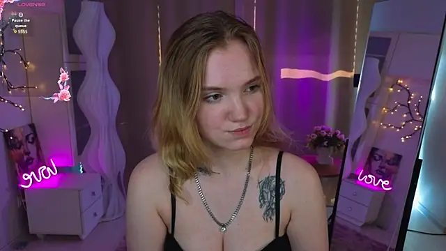 VallieFugate live-chat rom
