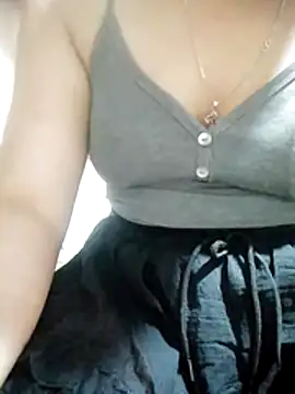 sigmasia Adlı Modelin Canlı Sohbet Odası