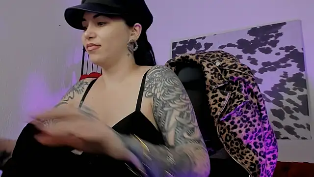 NeoGeisha Adlı Modelin Canlı Sohbet Odası