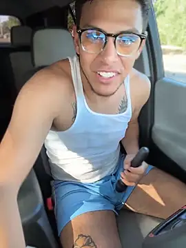 חדר צ'אט בשידור חי של StrokingDaddy4
