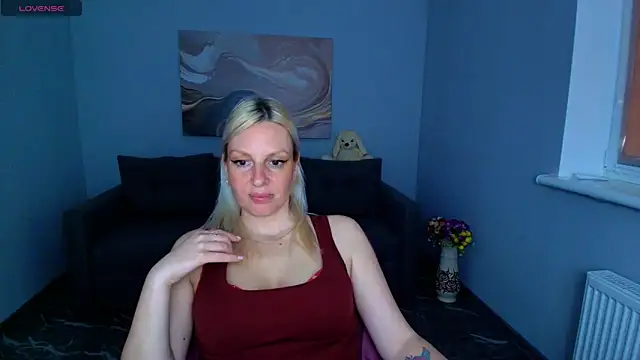 Lisa_Merritt's Live Chat Room