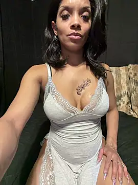 Chatroom en direct de Rakiyahcharms