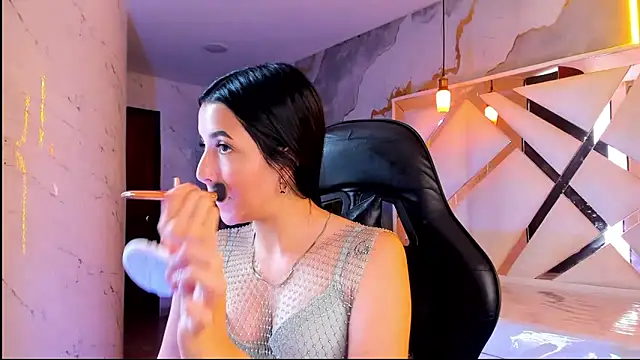 Chatroom en direct de sophiadoll_tf