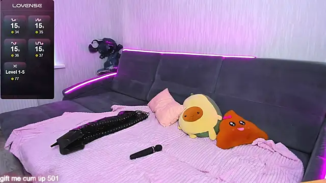 Monica_Blair's Live Chat Room