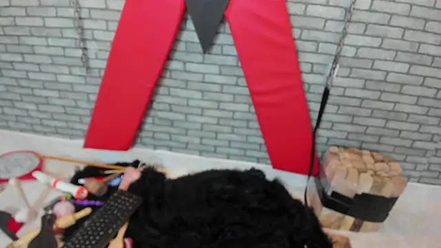 hillary_bigbutt Ruang Obrolan Langsung