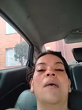 tasha_velvet লাইভ চ্যাট রুম