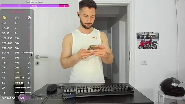 ZackFraser's Live Chat Room