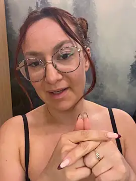 ladoucedu34's Live Chat Room