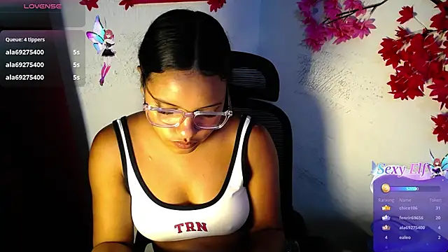Chat soba uživo modela chleo_rosse
