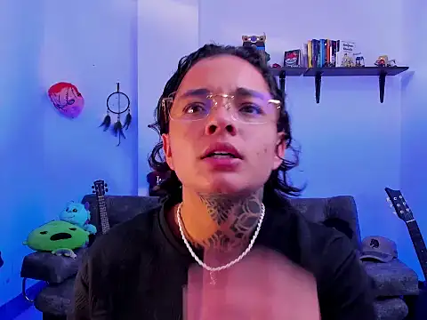 Živá chatovací místnost Sam_Bartonn