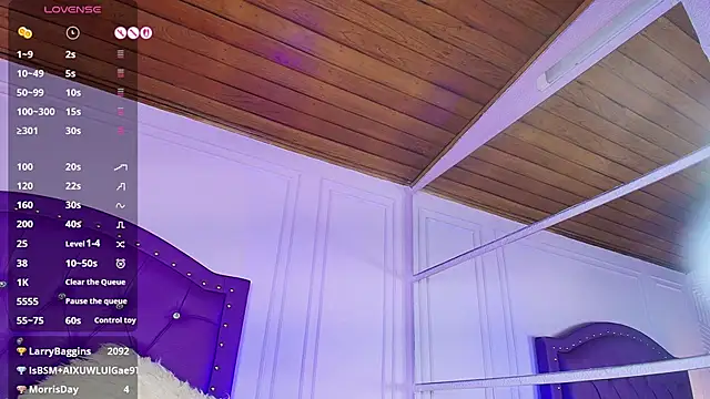 Živá chatovací místnost sarah_banks1