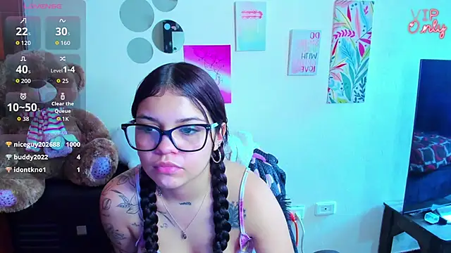 Pokój czatu na żywo – angelina_77