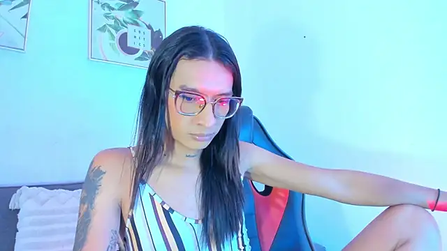 Pokój czatu na żywo – Maddie_Ray