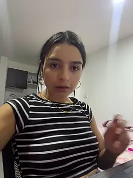 violeta365 – Naživo chatovacia miestnosť
