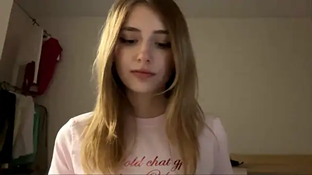 CicelyScolnik's Live Chat Room